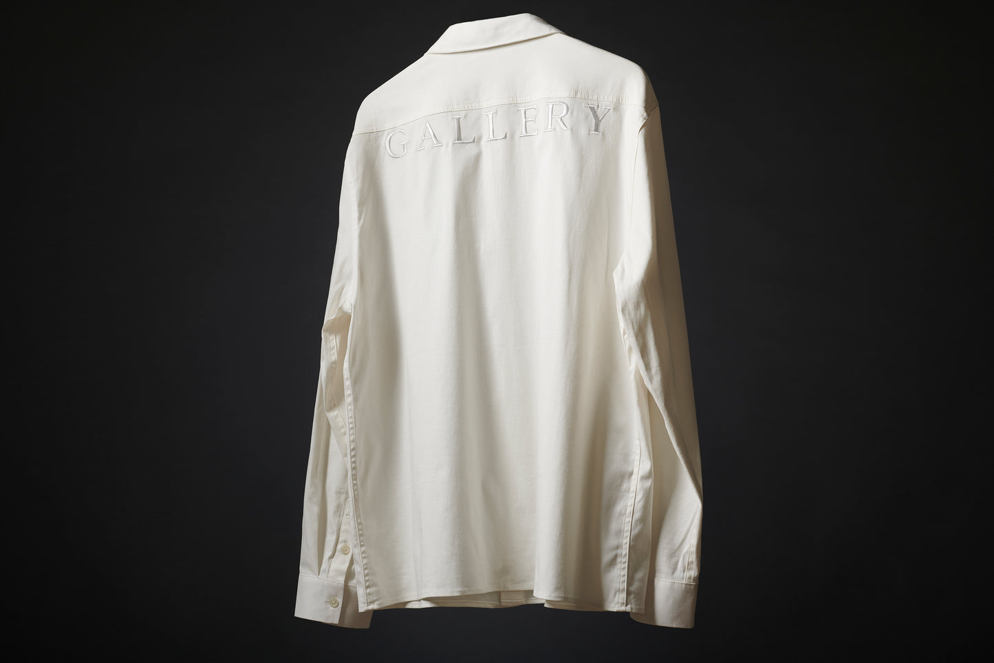 Rear view of the Regency formal shirt, with large embroidered Gallery text logo